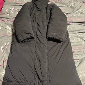 Lululemon Down filled Puffy jacket reversible size 8